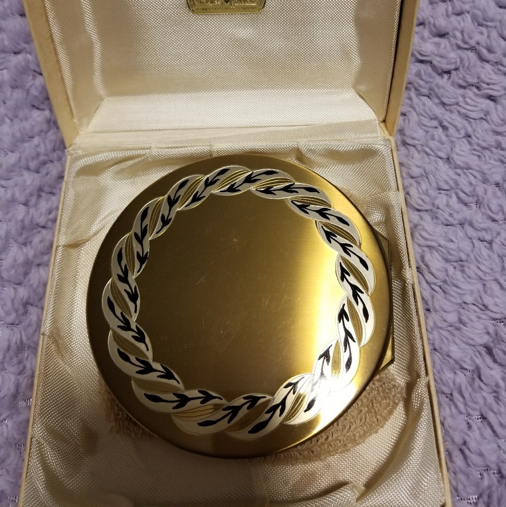 Vintage powder case